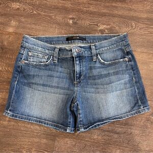 Joe’s Jeans Mid Rise 4.75” inseam Denim Shorts Medium Wash